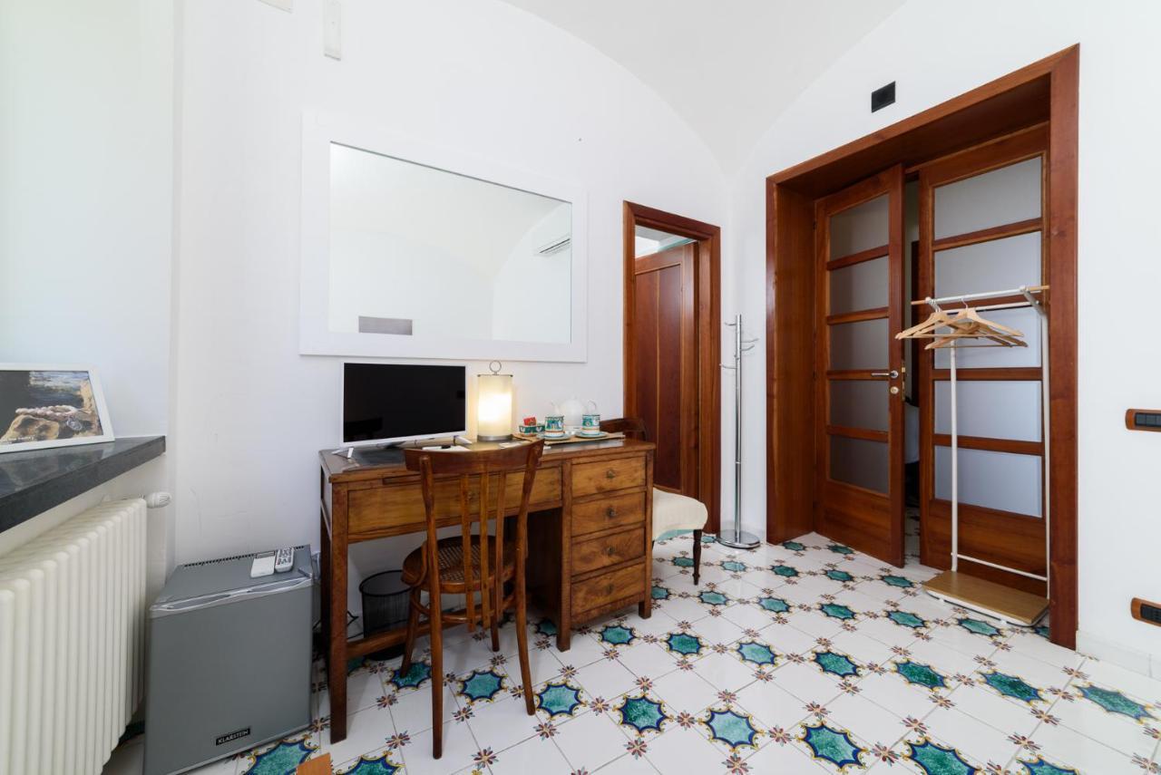 Amalfi Coast Family Luxury Suite Vietri Exterior foto